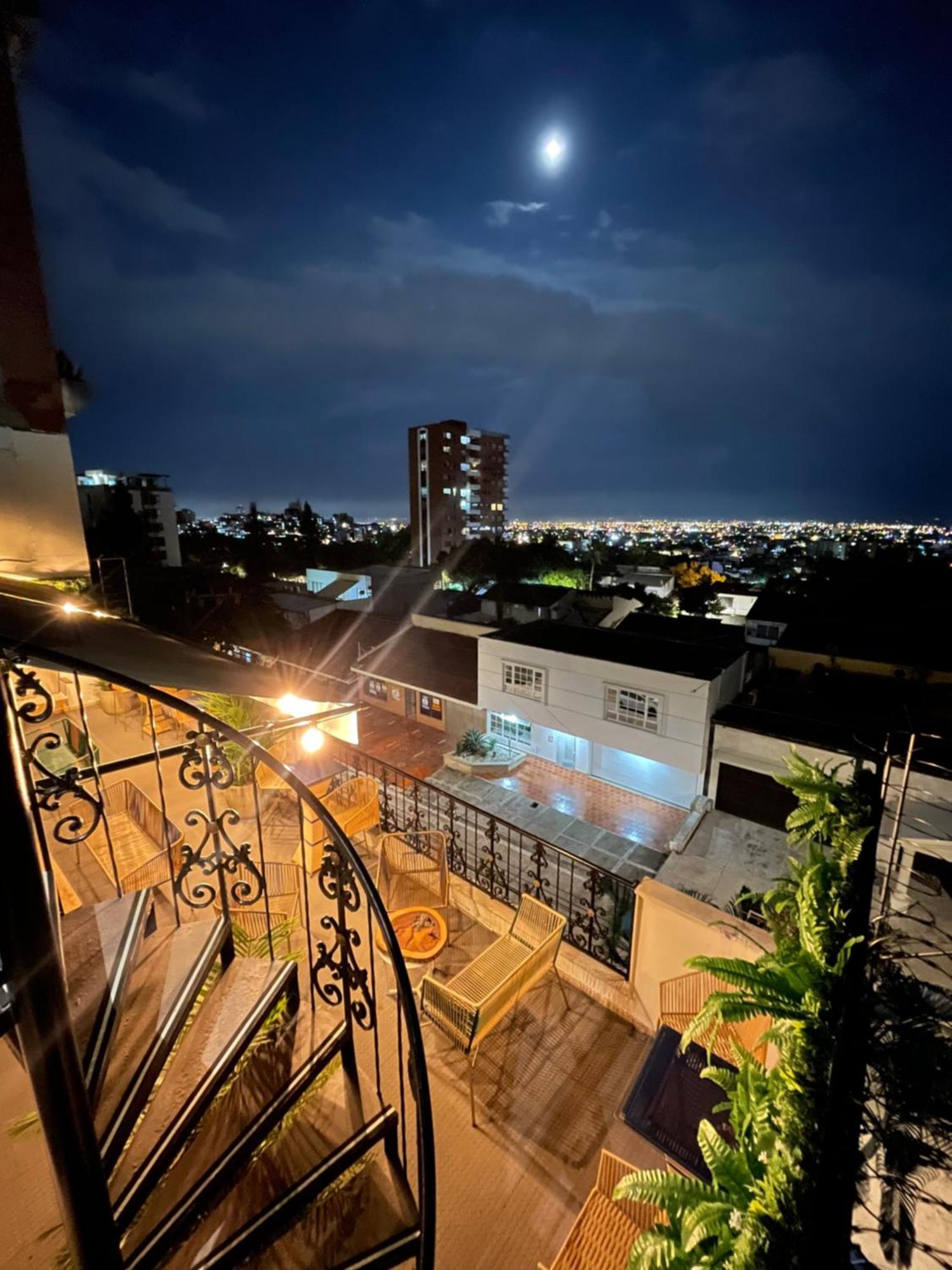 The View Hostel & Lounge Cali Extérieur photo